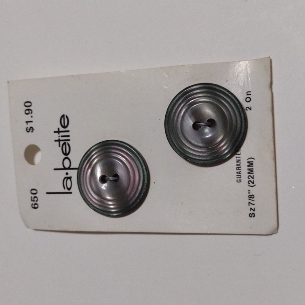5/$15 Pink Smoke Buttons La Petite 1045